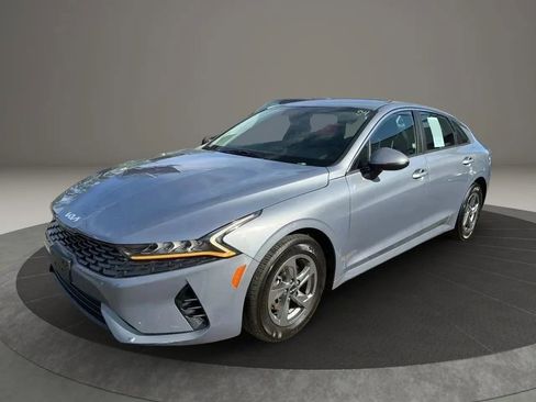 Used 2022 Kia K5 LX FWD image 1