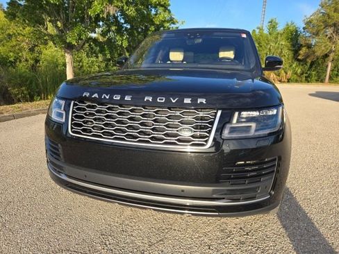 Used 2022 Land Rover Range Rover Westminster Edition image 8