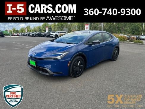 Used 2023 Toyota Prius LE FWD image 1