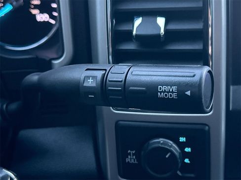 Used 2021 Ford F250 Lariat w/ FX4 Off-Road Package image 30