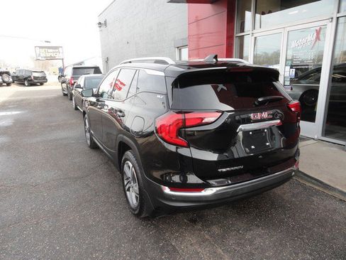 Used 2019 GMC Terrain SLT w/ Preferred Package image 3