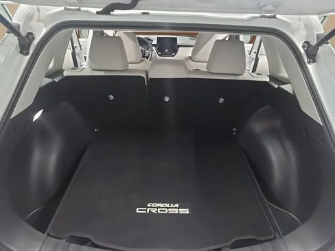 Used 2024 Toyota Corolla Cross L AWD/4WD image 13