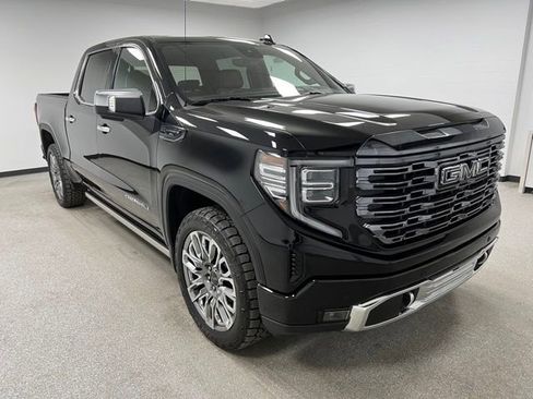 Used 2023 GMC Sierra 1500 Denali Ultimate AWD/4WD image 2