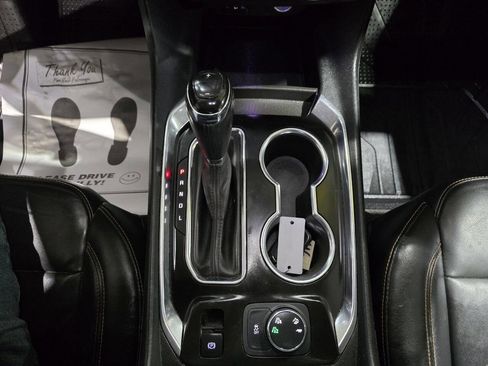 Used 2018 Chevrolet Traverse LT image 40