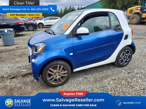 Used 2016 smart fortwo Coupe image 1