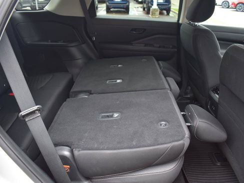 Used 2024 Nissan Pathfinder SV FWD image 68