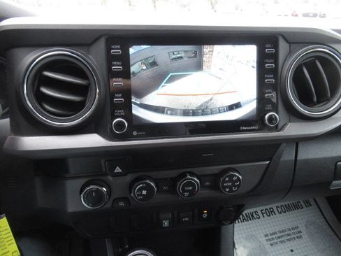 Used 2020 Toyota Tacoma TRD Sport image 22