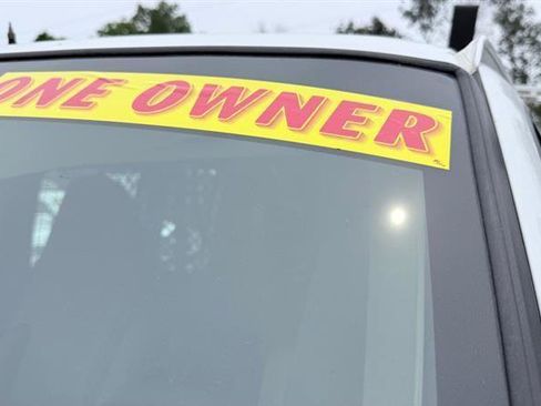Used 2011 Chevrolet Express 2500 RWD image 29