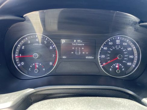 Used 2024 Kia Forte LXS FWD image 19