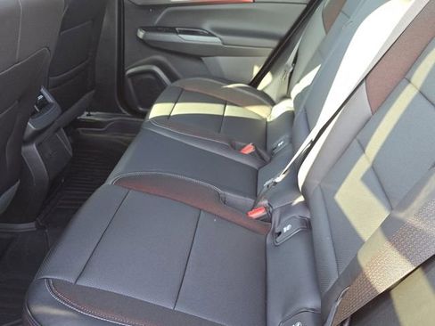 New 2026 Chevrolet Equinox EV LT image 19