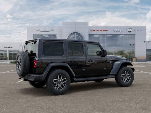 New 2026 Jeep Wrangler Unlimited Sahara AWD/4WD image 4