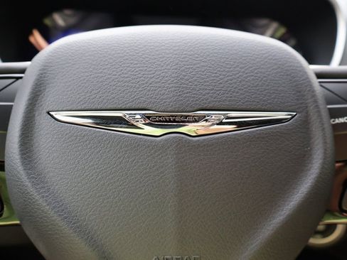 New 2026 Chrysler Pacifica Limited w/ S Appearance Package FWD image 27