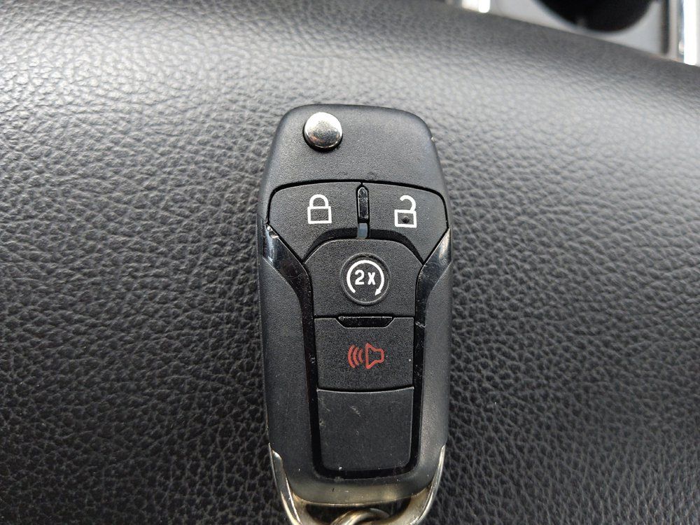 Used 2019 Ford F150 XLT w/ Equipment Group 302A Luxury AWD/4WD image 32