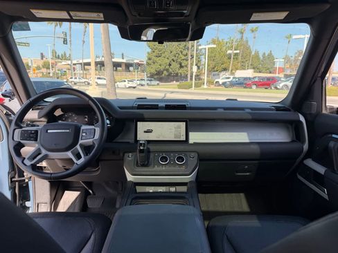 Used 2024 Land Rover Defender 110 X-Dynamic SE AWD/4WD image 18