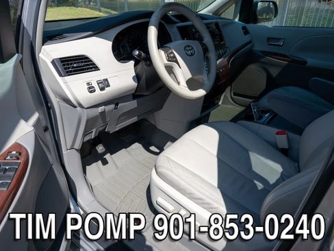 Used 2011 Toyota Sienna XLE w/ Entertainment Pkg FWD image 10