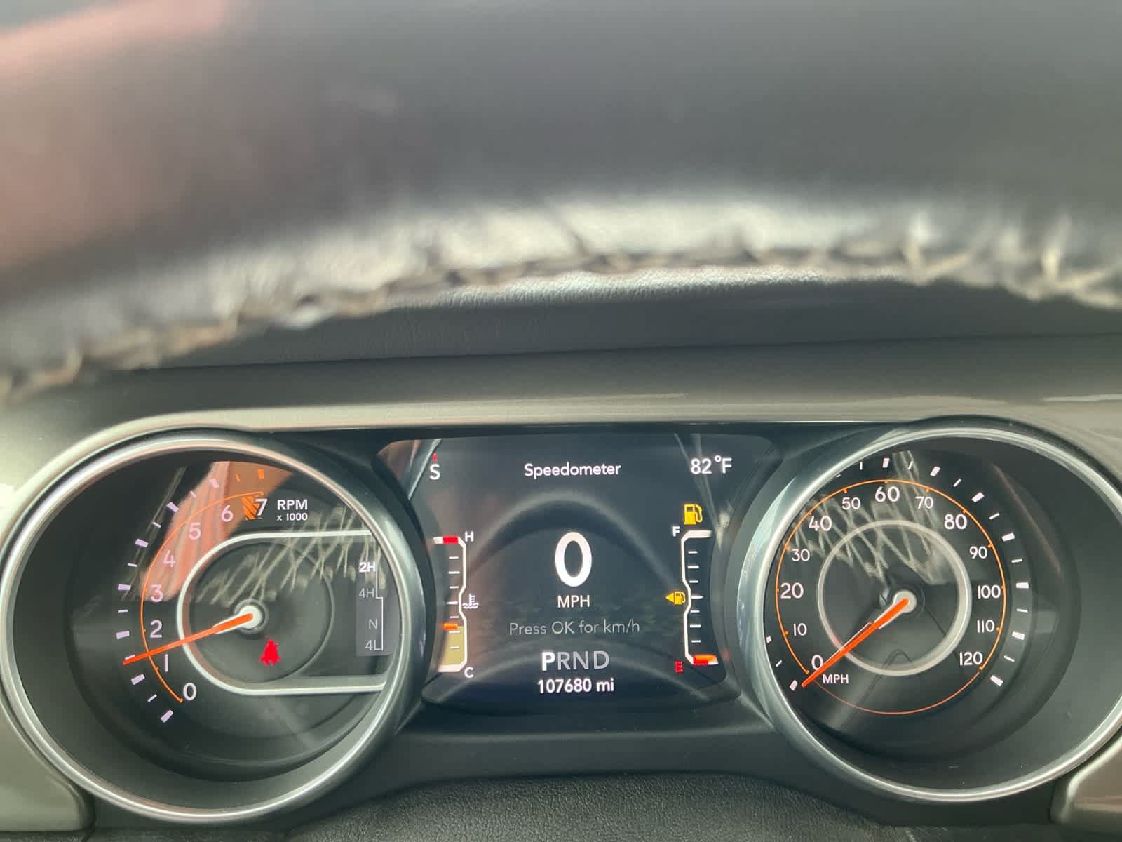Used 2018 Jeep Wrangler Unlimited Sahara w/ LED Lighting Group AWD/4WD image 16