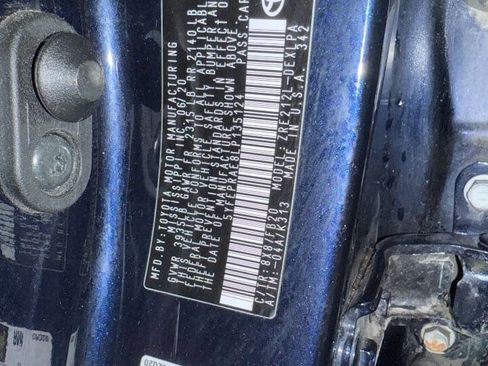 Used 2020 Toyota Corolla LE image 21