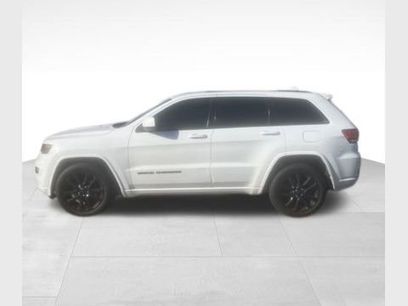 Used 2018 Jeep Grand Cherokee Altitude