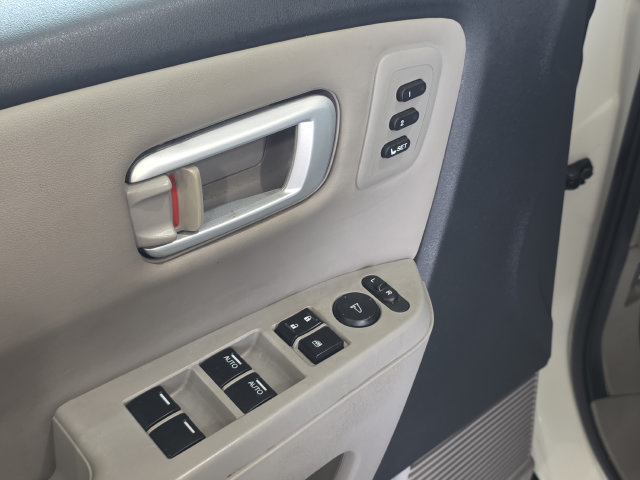 Used 2011 Honda Pilot Touring image 11