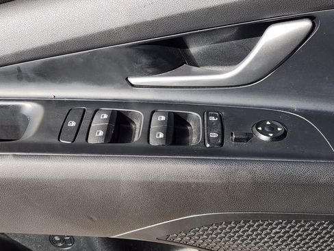 Used 2024 Hyundai Elantra SEL image 27