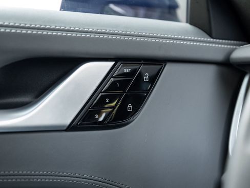 Certified 2021 Porsche 911 Turbo S image 18