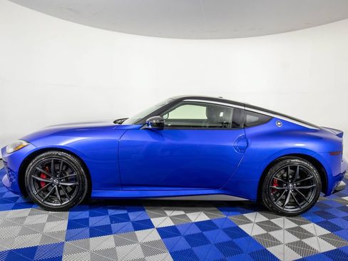 Used 2024 Nissan Z Performance w/ Floor Mat Package RWD image 9