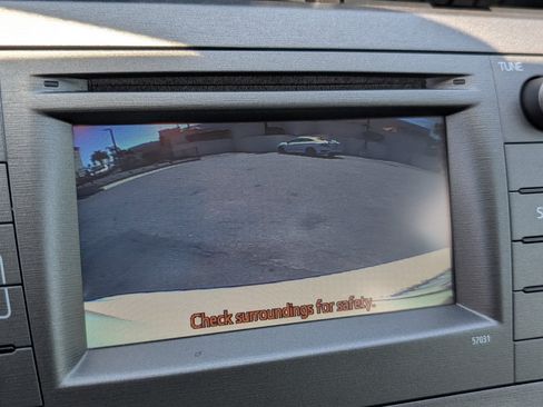 Used 2015 Toyota Prius Two FWD image 6