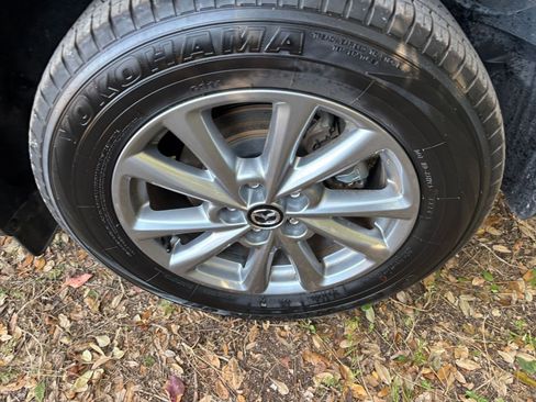 Used 2025 MAZDA CX-5 AWD 2.5 S w/ Preferred Package image 32