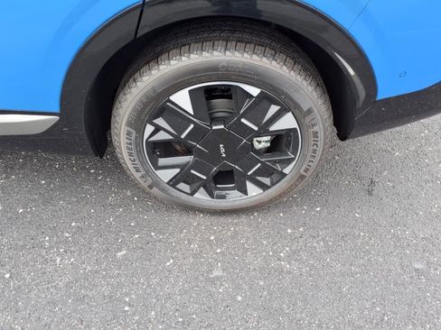 New 2026 Kia Sportage SX image 9