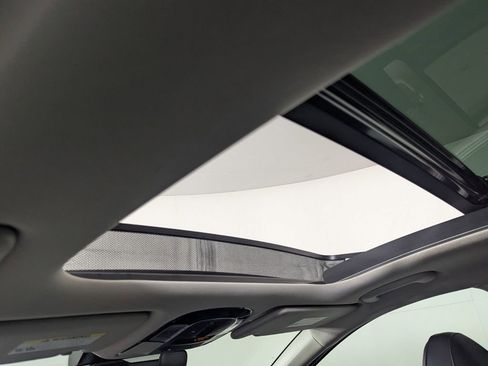 Used 2022 Hyundai Tucson Limited image 27