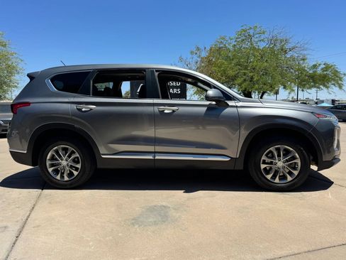 Used 2019 Hyundai Santa Fe SE AWD/4WD image 5