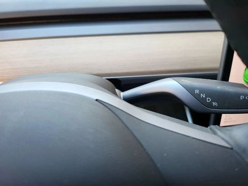 Used 2018 Tesla Model 3 Long Range RWD image 25