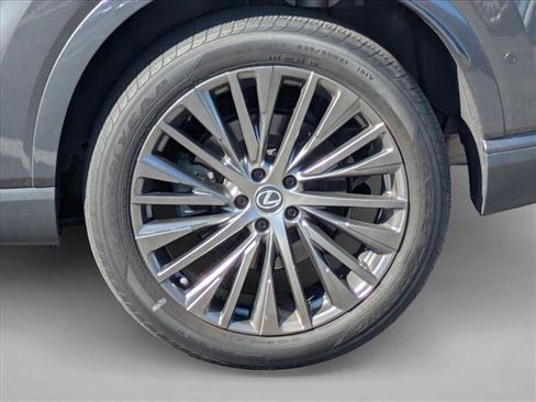 Used 2024 Lexus RX 350 w/ Luxury Package image 16