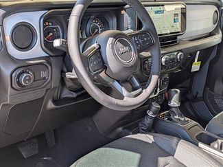 New 2026 Jeep Gladiator Sport video 3