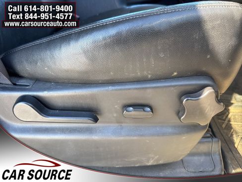 Used 2013 Chevrolet Avalanche LT image 26