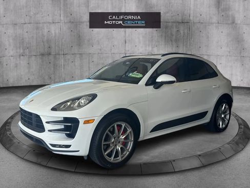 Used 2015 Porsche Macan Turbo AWD/4WD image 3