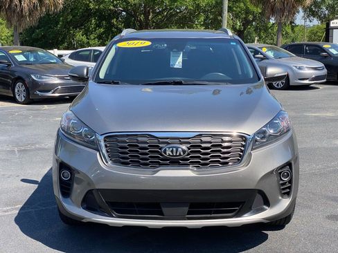 Used 2019 Kia Sorento EX image 2