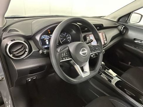 Used 2023 Nissan Kicks SV FWD image 13
