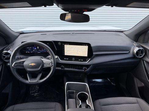 Used 2025 Chevrolet Equinox LT image 34