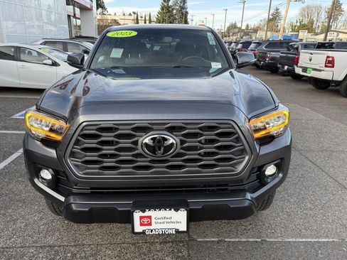 Certified 2023 Toyota Tacoma TRD Off-Road image 10