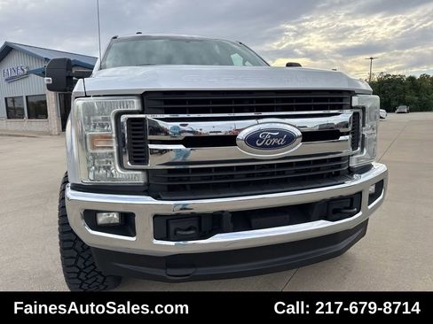 Used 2017 Ford F250 XLT w/ XLT Value Package image 34