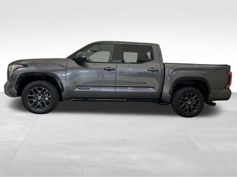 Used 2025 Toyota Tundra Platinum AWD/4WD image 2