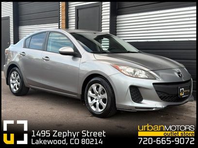 Used 2013 MAZDA MAZDA3 i SV