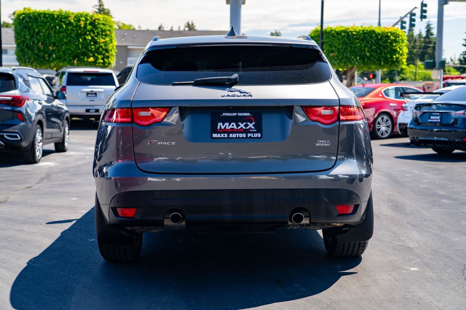 Used 2018 Jaguar F-PACE R-Sport AWD/4WD image 11