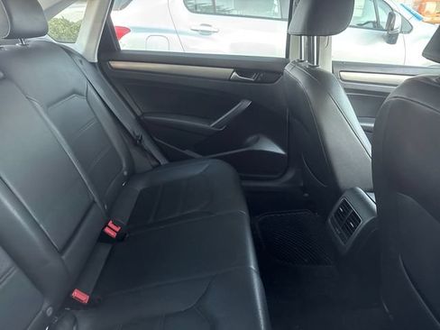 Used 2015 Volkswagen Passat TDI SE FWD image 5