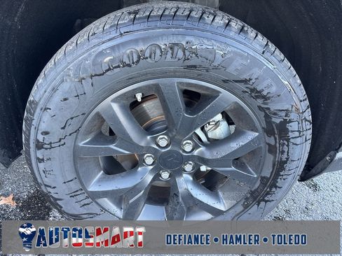 Used 2022 Toyota RAV4 LE image 12