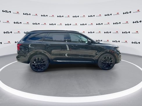 Certified 2023 Kia Sorento SX AWD/4WD image 9