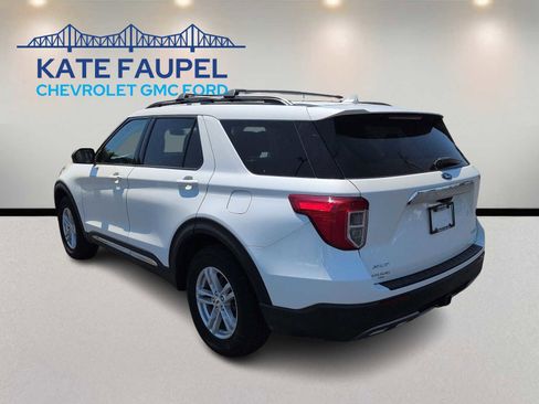 Used 2021 Ford Explorer XLT w/ Equipment Group 202A AWD/4WD image 5
