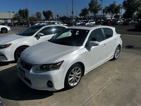 Used 2012 Lexus CT 200h Premium FWD image 2
