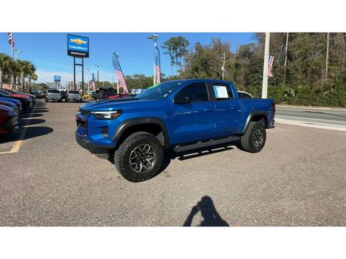 Used 2024 Chevrolet Colorado ZR2 w/ Technology Package image 2